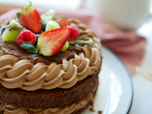 Concorde Chocolate Cake, Black Forest Richly Ganache Cake, White Chocolate Fully Berry Cake