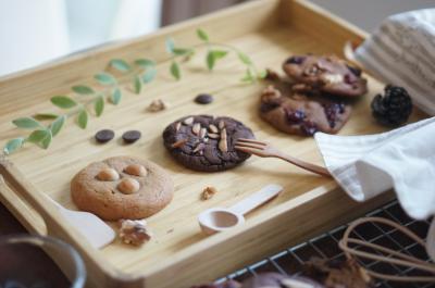 Double Chocolate Cookie, Macadamia Peanut Butter Lava Cookie, Cranberry Walnut Cookie 