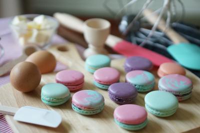 Macaron with 10 flavors fillings 