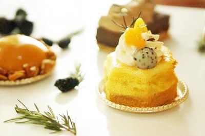 Exotic Cheese Cake, Petit Antoine, Caramel Almon Mousse